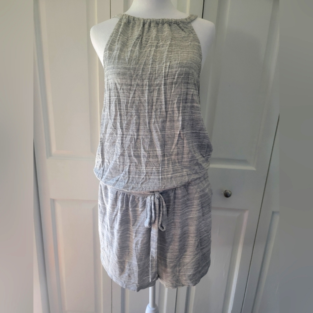 Betsey Johnson Scallop Hem Romper sz Large